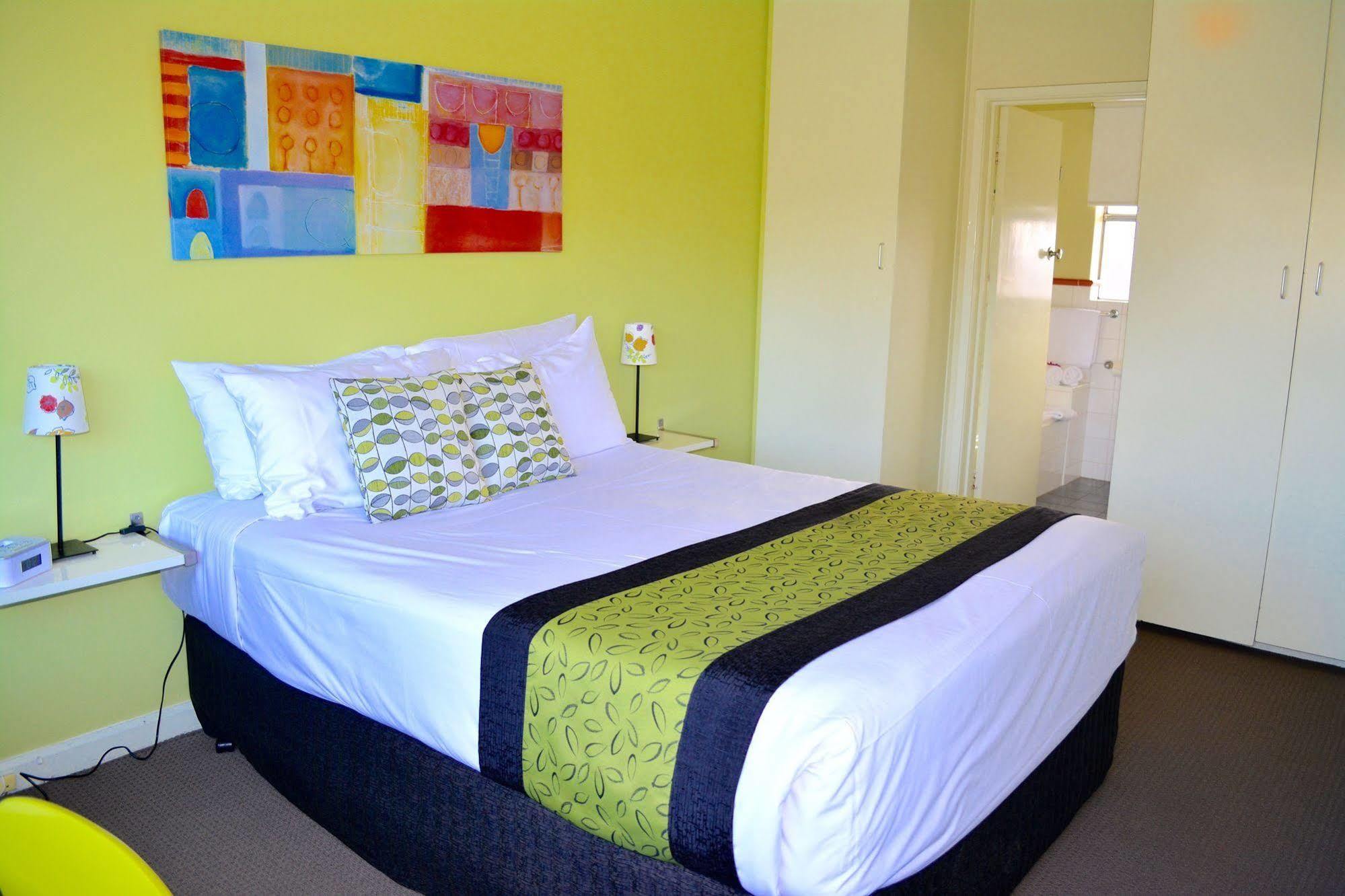 Birches Serviced Apartments Melbourne Exteriör bild